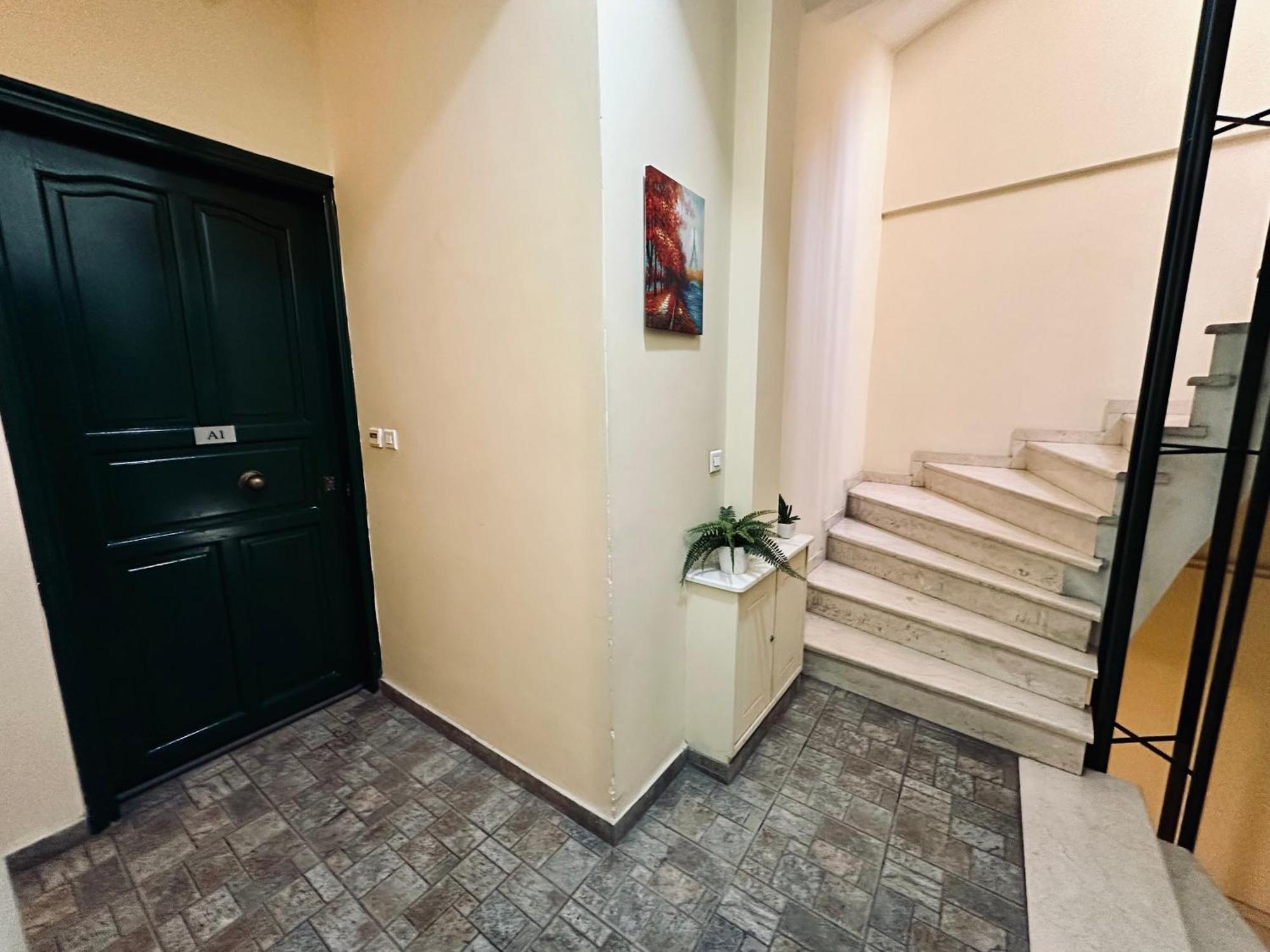 Cozy Apartments Mc Queen أثينا المظهر الخارجي الصورة